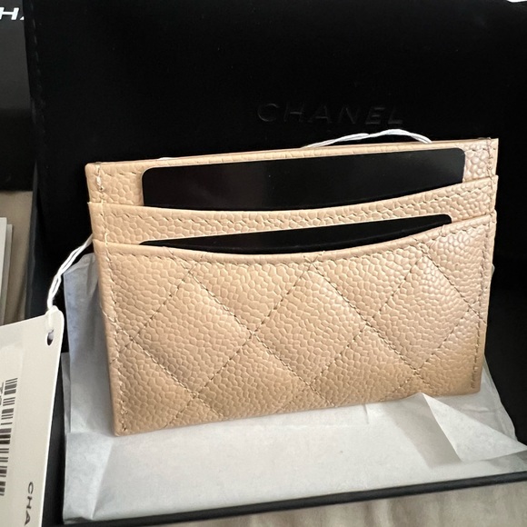 NEW full set. CHANEL beige caviar cardholder with gold CC logo hardware - Picture 10 of 15